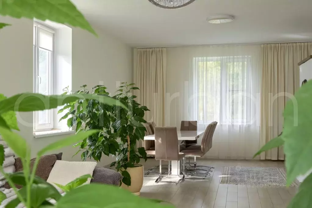 Коттедж в Ленинградская область, Выборгский район, Первомайское с/пос, ... - Фото 1