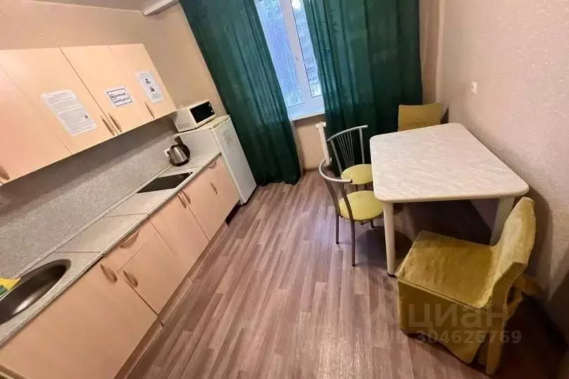 3-к кв. Тюменская область, Тюмень ул. Демьяна Бедного, 104 (70.0 м) - Фото 1