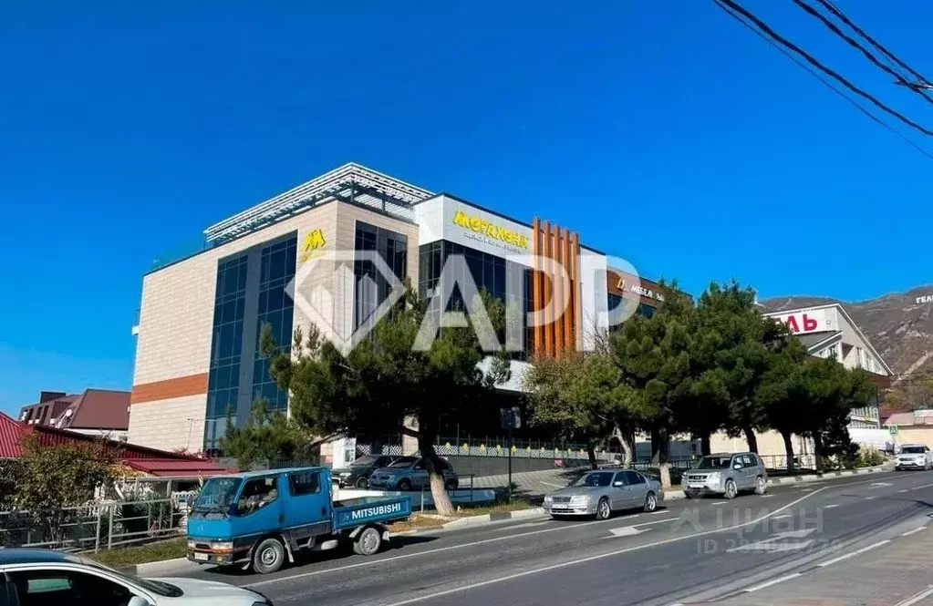 Торговая площадь в Краснодарский край, Геленджик ул. Кирова, 107 (228 ... - Фото 0