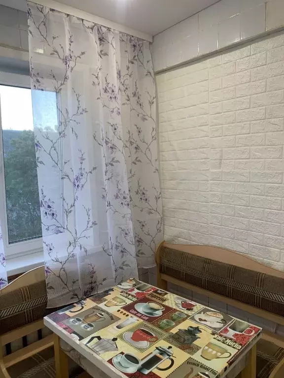 2-к кв. Брянская область, Брянск ул. Димитрова, 118 (45.0 м) - Фото 2