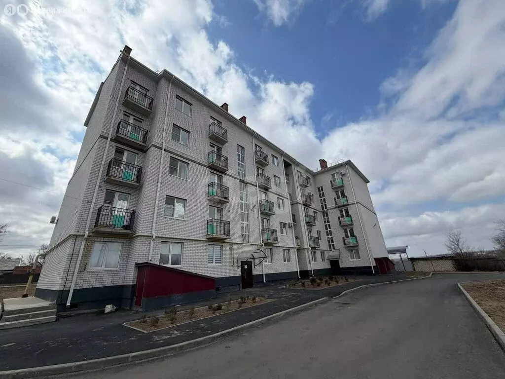 1-комнатная квартира: Элиста, улица Хомутникова, 122 (28.4 м) - Фото 1