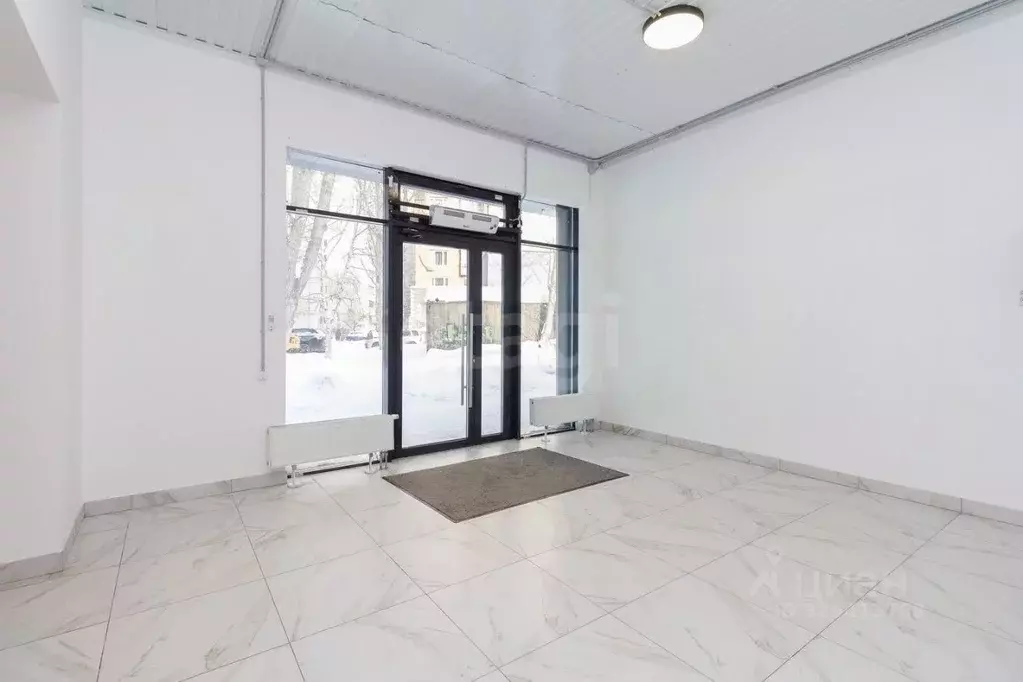 Помещение свободного назначения в Тюменская область, Тюмень Заречный ... - Фото 1