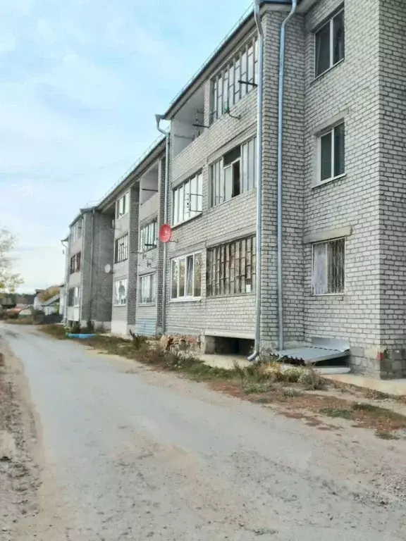 1-к. квартира, 30 м, 1/3 эт. - Фото 0