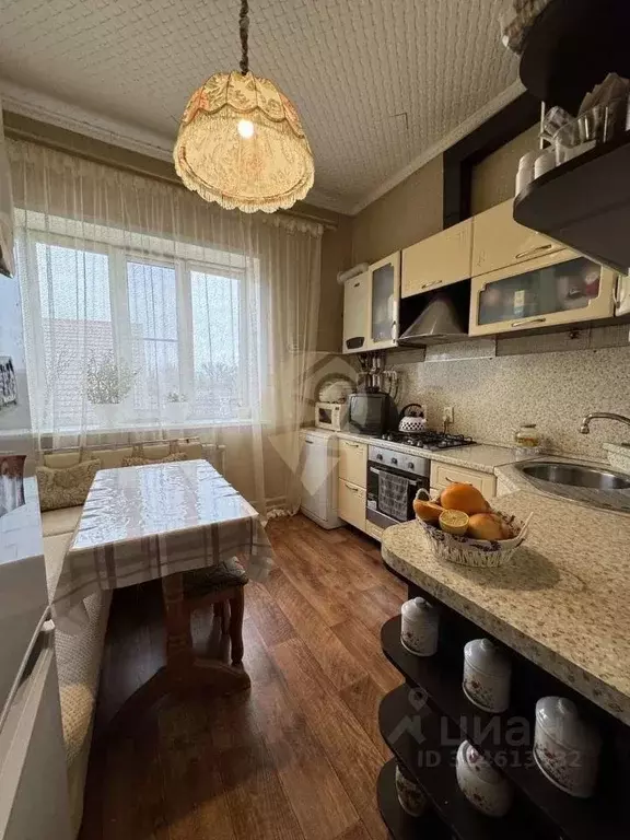 3-к кв. Белгородская область, Старый Оскол ул. Володарского, 44А ... - Фото 1