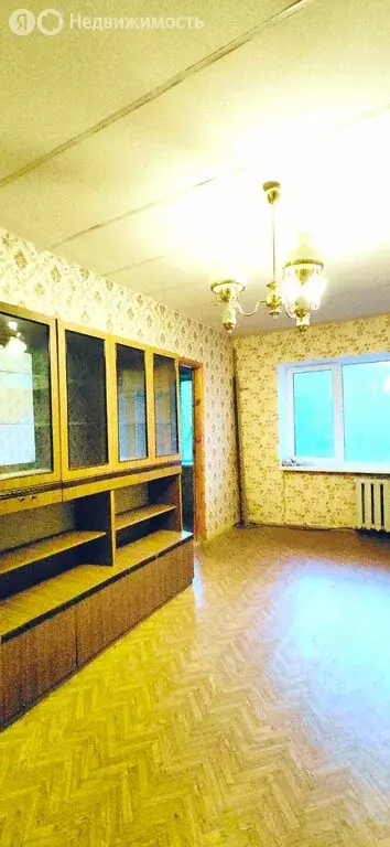 3-комнатная квартира: Волгоград, улица 64-й Армии, 121 (55.3 м) - Фото 1