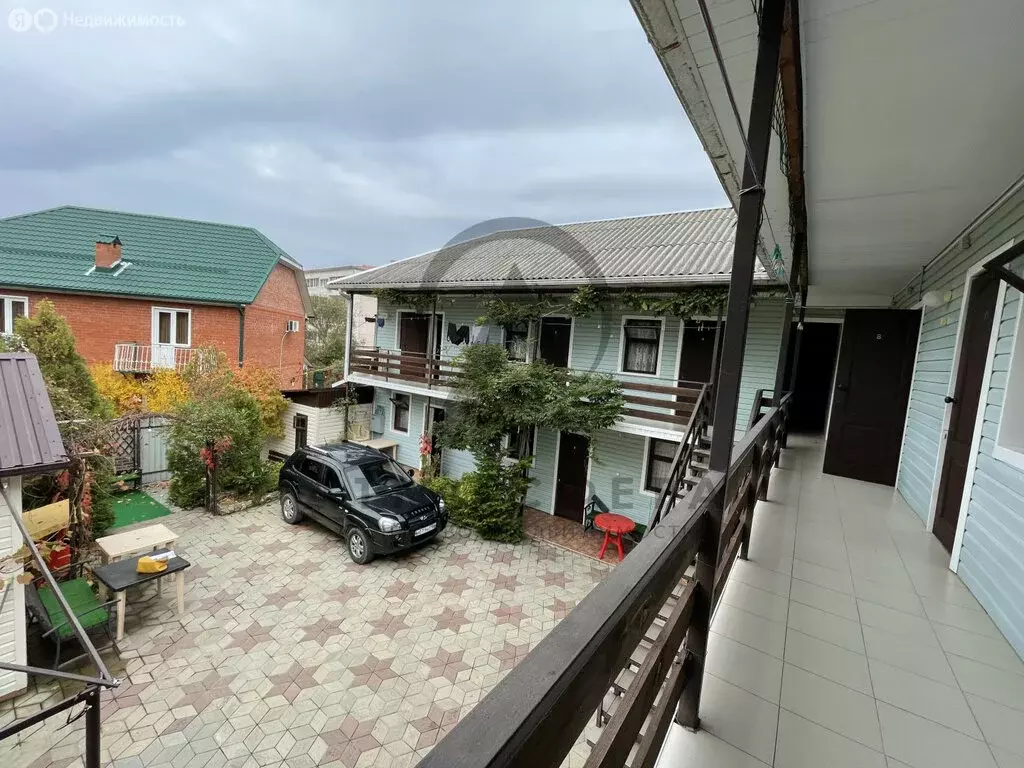 Дом в село Ольгинка, Кубанская улица (228 м) - Фото 0
