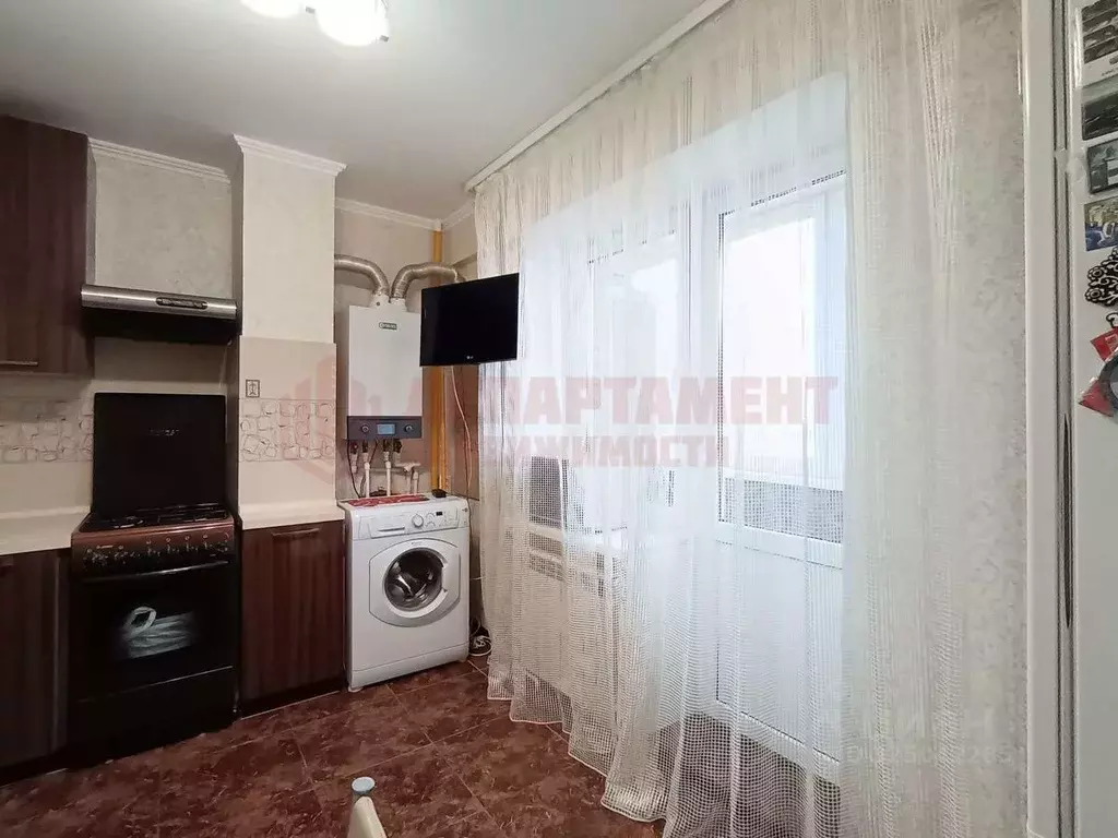 2-к кв. Астраханская область, Астрахань Хибинская ул., 10к1 (52.9 м) - Фото 2