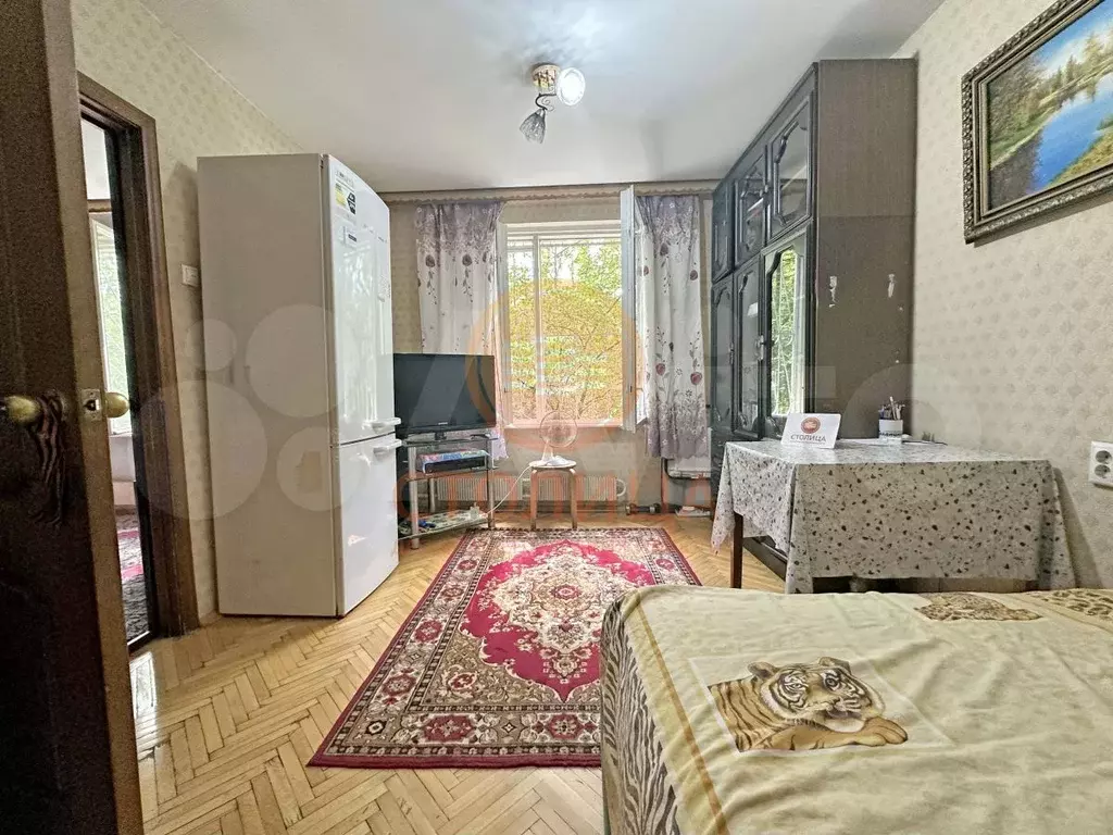 Комната 18 м в 3-к., 1/9 эт. - Фото 0