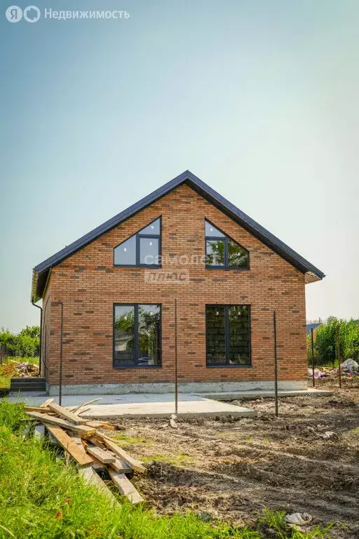 Дом в Брюховецкий район, станица Брюховецкая (140 м) - Фото 1