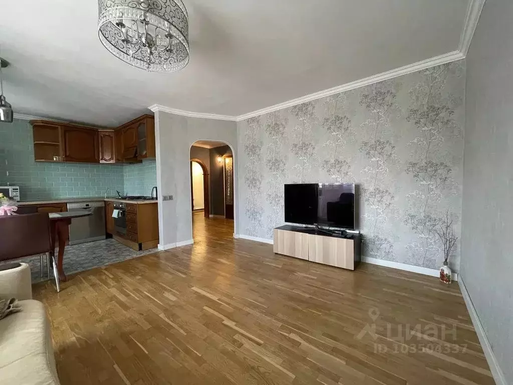 2-к кв. Татарстан, Казань ул. Юлиуса Фучика, 34 (72.0 м) - Фото 1