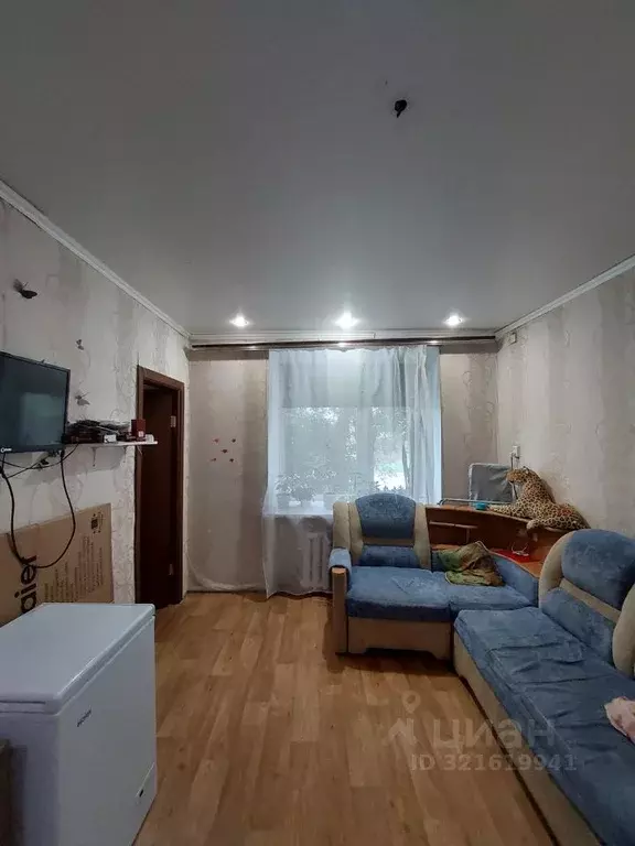 3-к кв. Омская область, Омск ул. 2-я Совхозная, 19 (39.4 м) - Фото 0