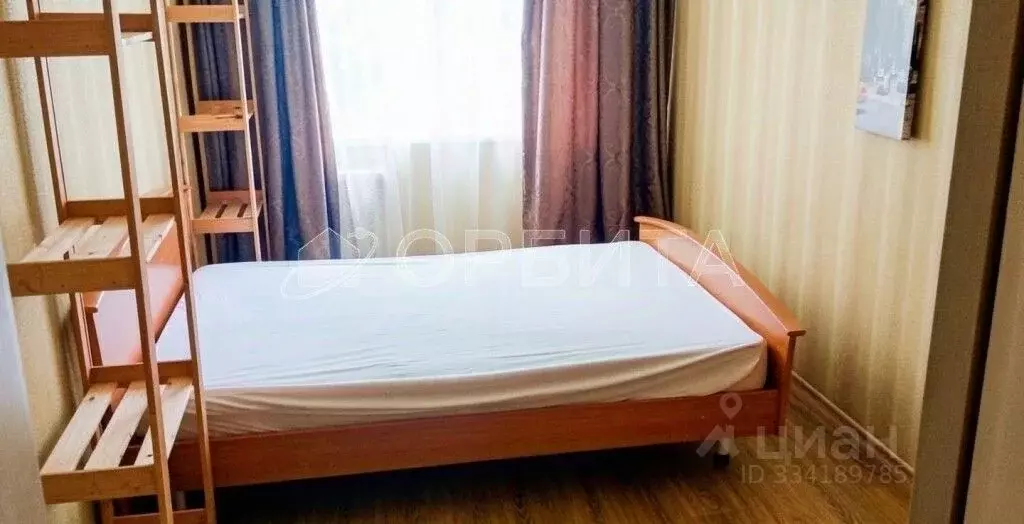 3-к кв. Тюменская область, Тюмень ул. 50 лет Октября, 64 (61.0 м) - Фото 2