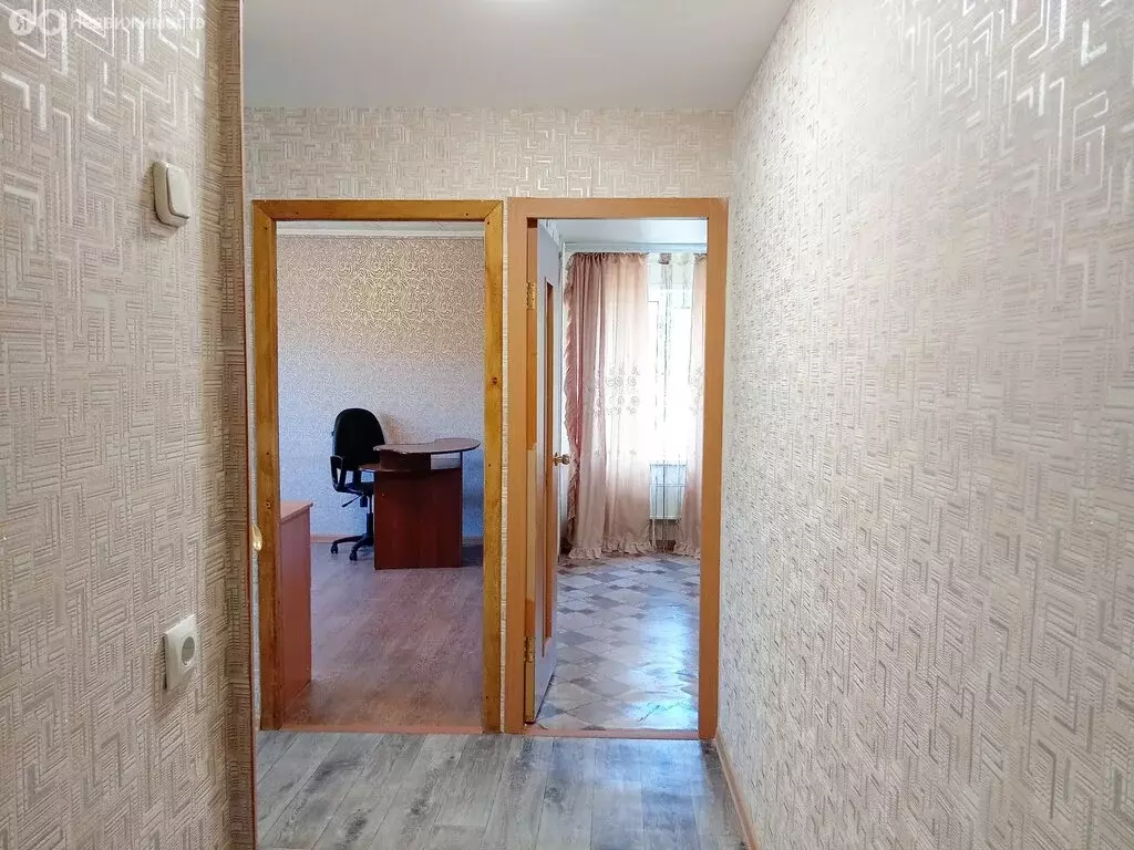 2-комнатная квартира: Саяногорск, микрорайон Енисейский, 10 (36.6 м) - Фото 1