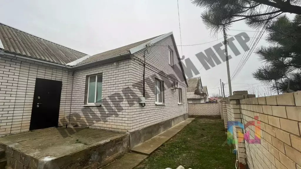 Дом в Калмыкия, Элиста Северо-Западная 7-я ул., 43 (111 м) - Фото 1