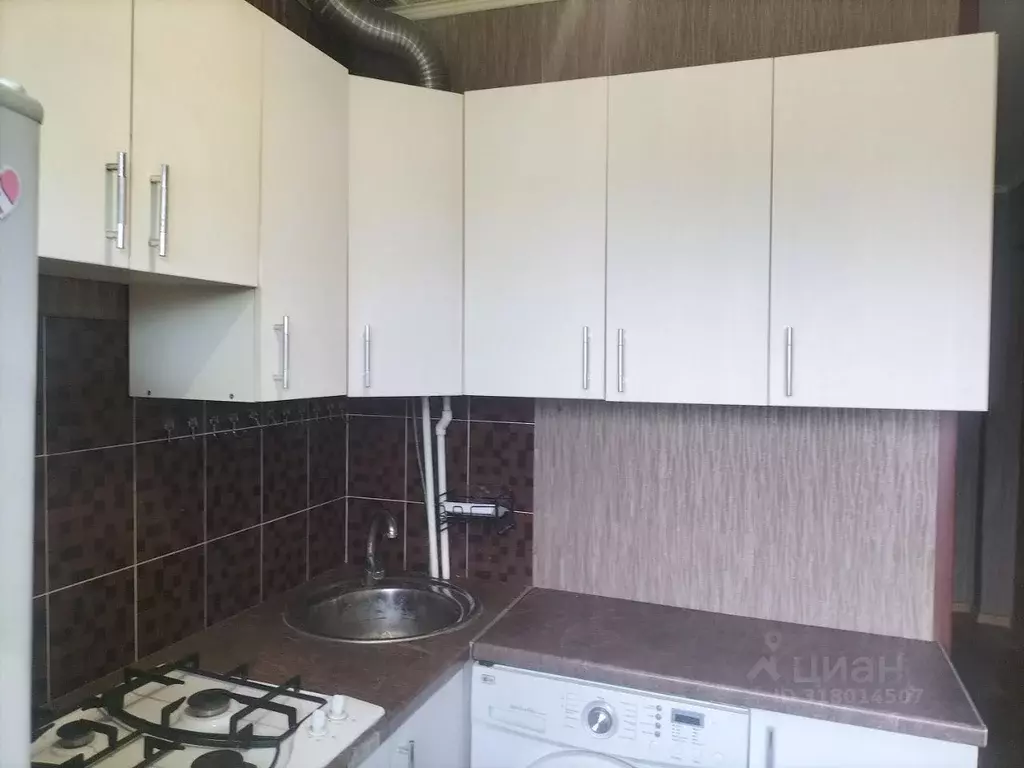 2-к кв. Тульская область, Новомосковск ул. Чапаева, 2 (45.0 м) - Фото 0