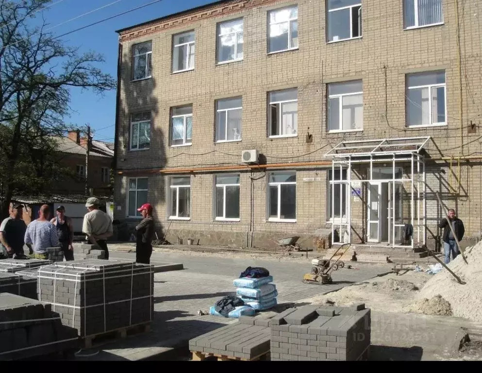 Помещение свободного назначения в Ростовская область, Шахты ул. ... - Фото 2