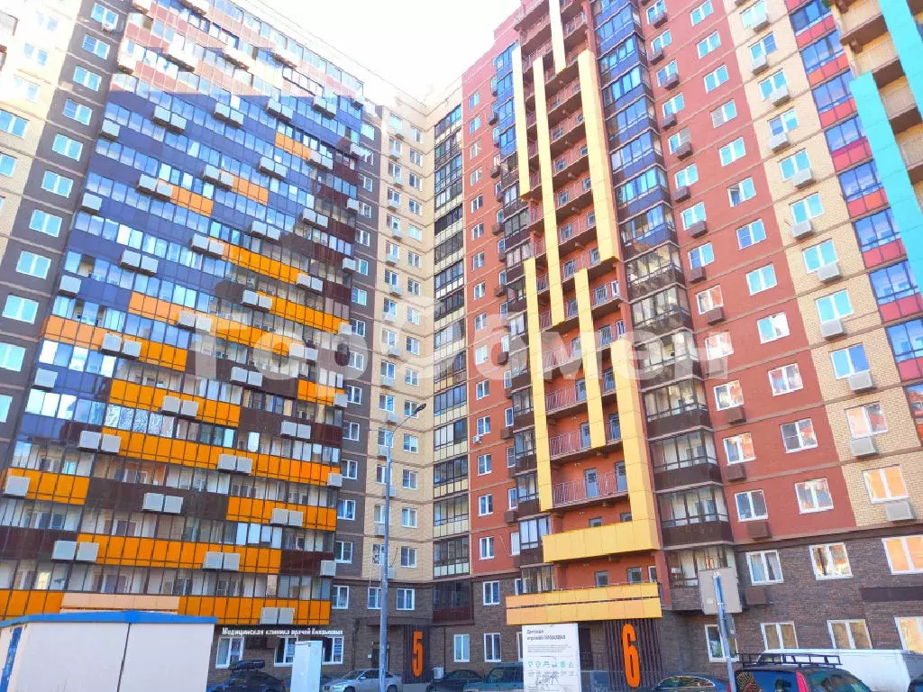 Продается 2-комнатная квартира - Фото 1