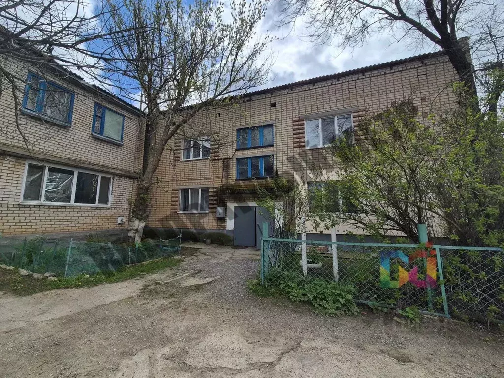 3-к кв. Калмыкия, Целинный район, с. Троицкое ул. Пушкина, 28 (77.0 м) - Фото 1