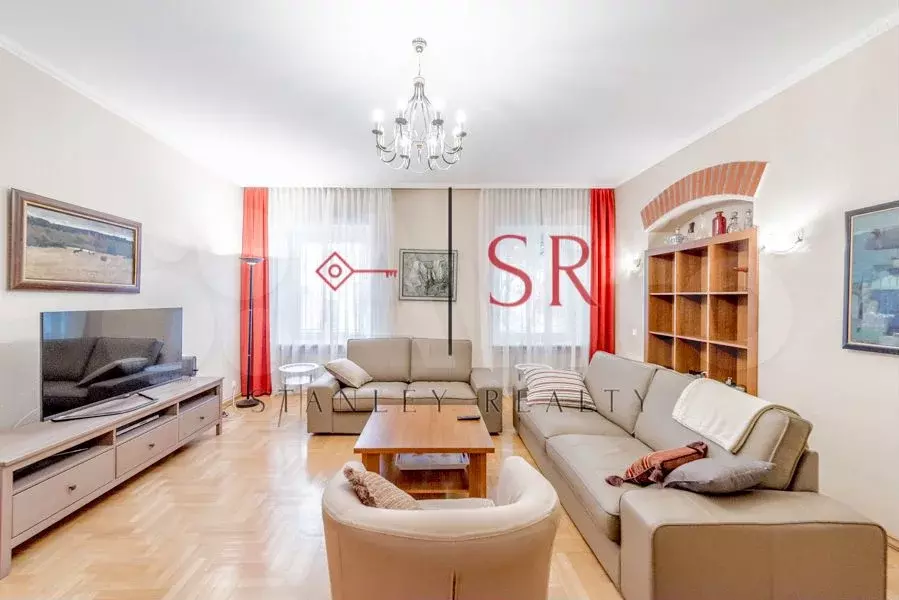 4-к. квартира, 130 м, 3/5 эт. - Фото 0