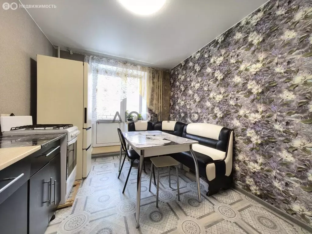 1-комнатная квартира: Саратов, улица имени С.П. Лисина, 13 (41 м) - Фото 1