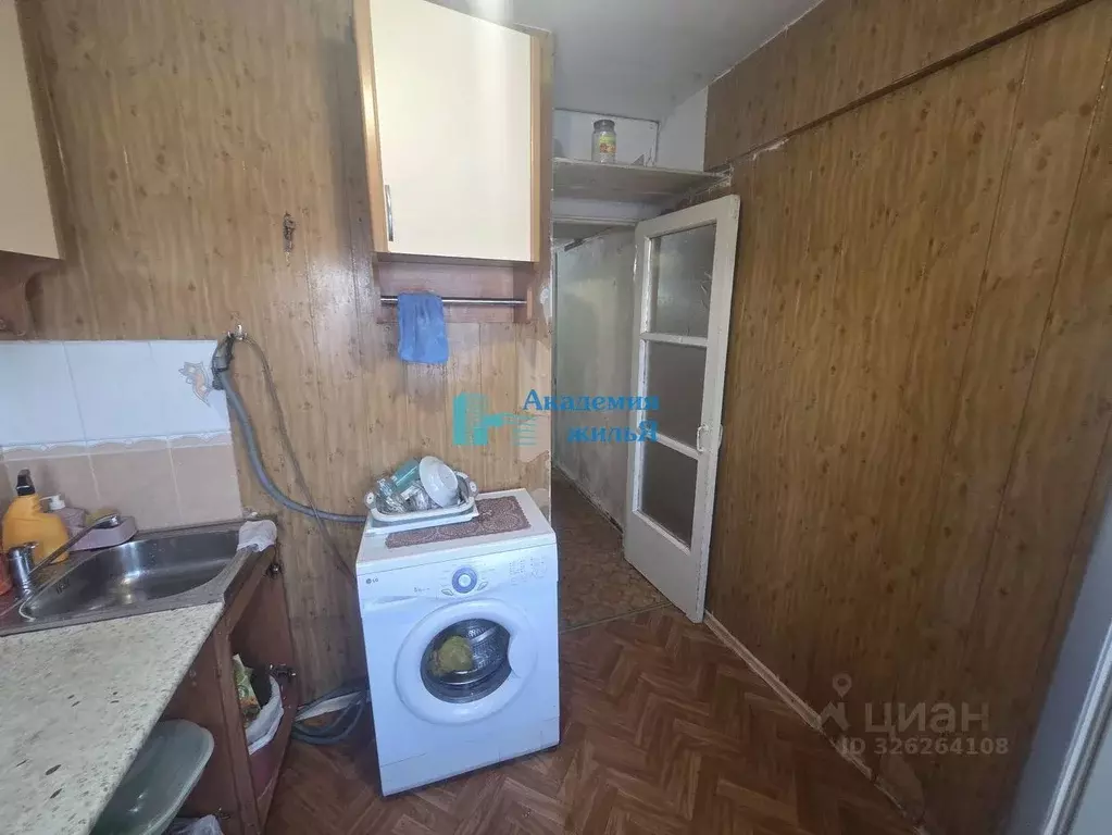 3-к кв. Саратовская область, Балаково ул. Набережная Леонова, 42 (48.0 ... - Фото 1