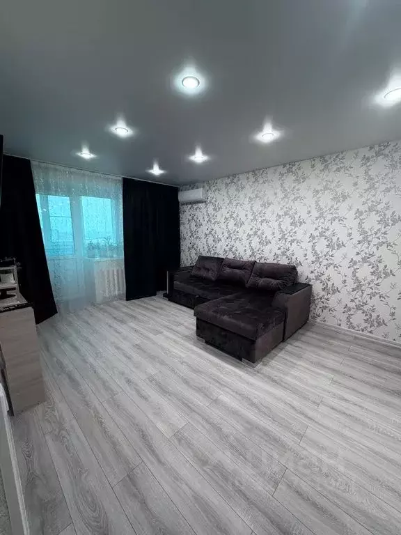 1-к кв. Саратовская область, Саратов ул. Танкистов, 77Ак2 (40.0 м) - Фото 2