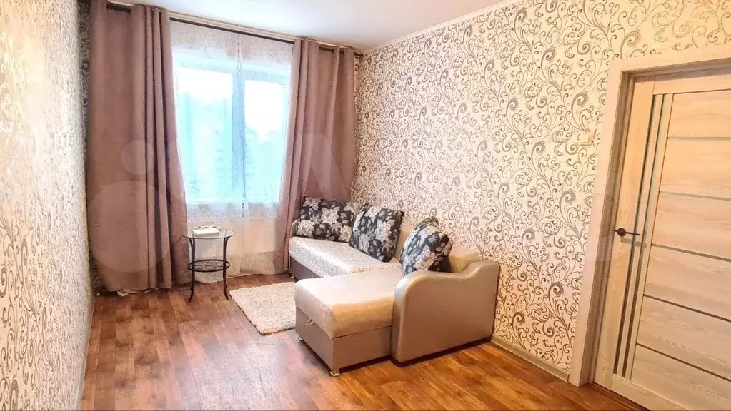1-к. квартира, 43 м, 8/10 эт. - Фото 0