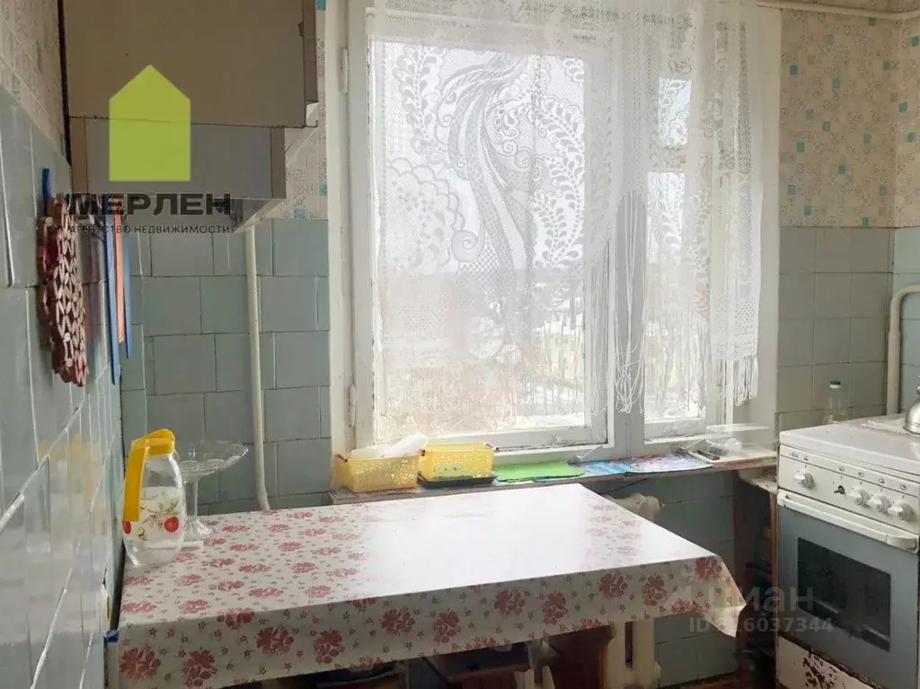 3-к кв. Калужская область, Кондрово Дзержинский район, ул. Ленина, 38 ... - Фото 0