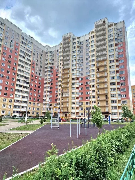 Продается 3-комнатная квартира - Фото 1