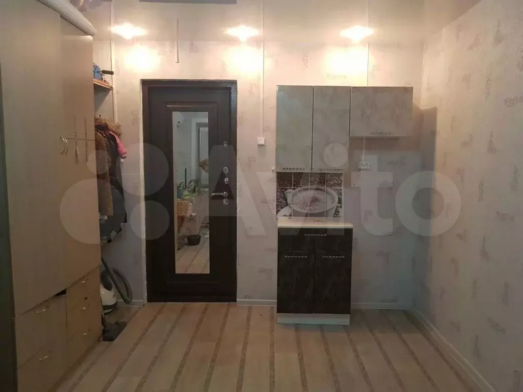 Комната 11 м в 1-к., 1/5 эт. - Фото 1
