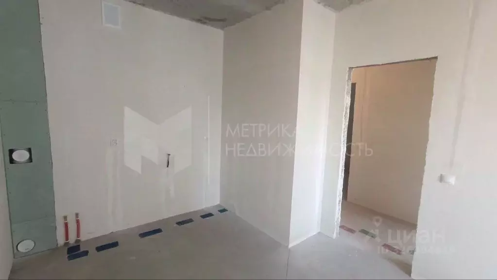 1-к кв. Тюменская область, Тюмень ул. Фармана Салманова, 17 (39.88 м) - Фото 0