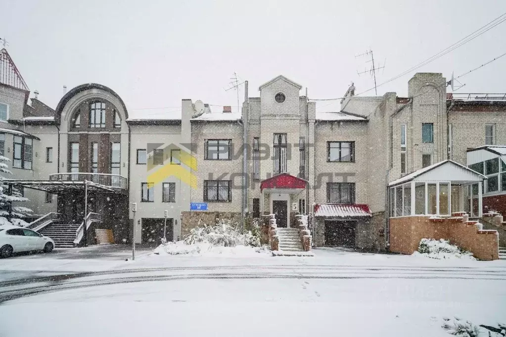 Дом в Омская область, Омск ул. Суворова, 88/4 (483 м) - Фото 1