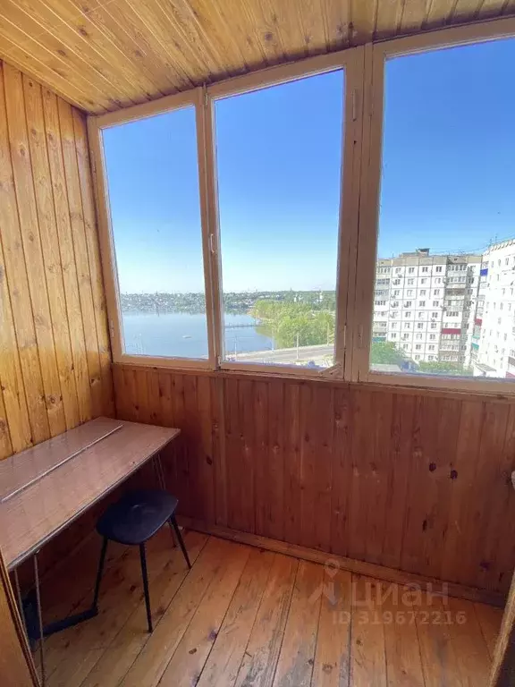 3-к кв. Самарская область, Сызрань ул. Урицкого, 10 (68.9 м) - Фото 0
