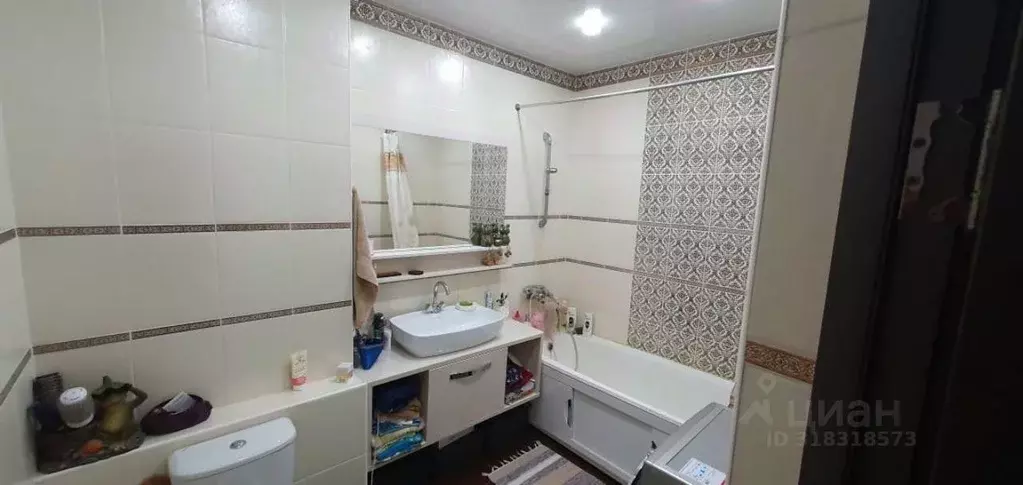 2-к кв. Саха (Якутия), Якутск ул. Лермонтова, 94/2 (64.0 м) - Фото 1