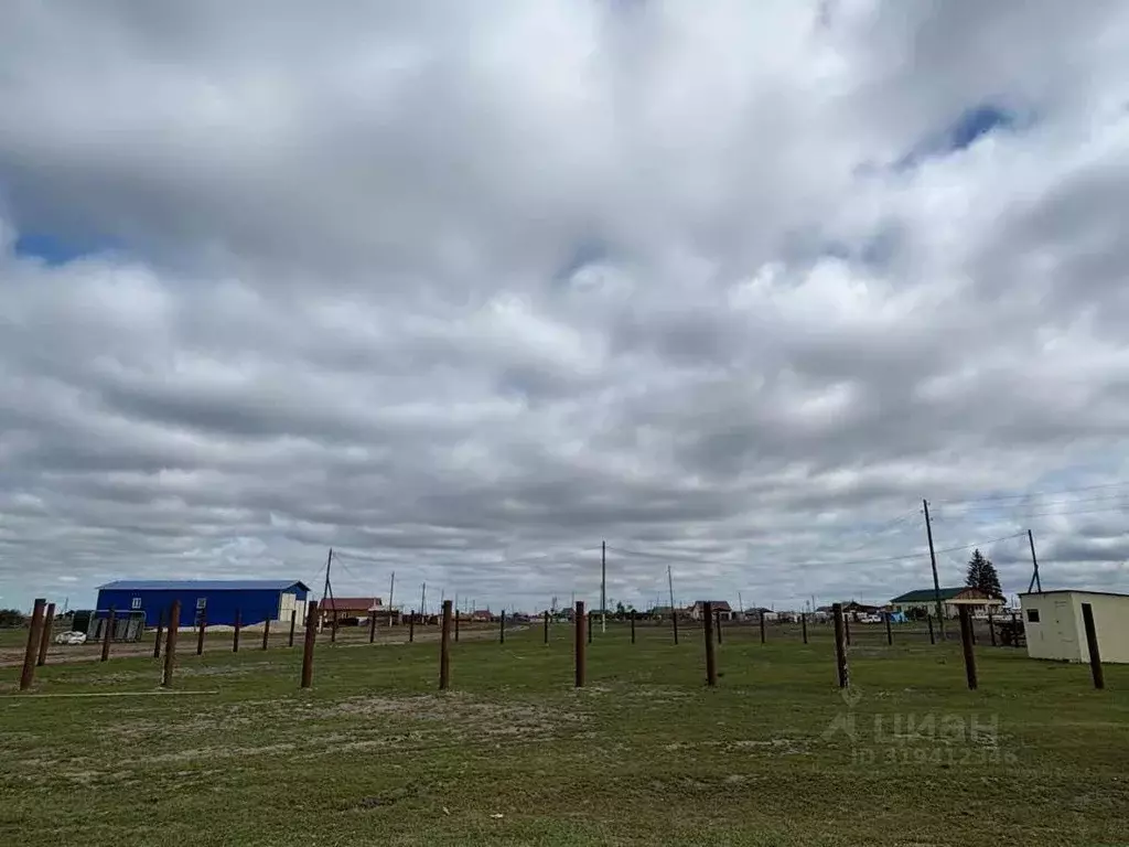Участок в Саха (Якутия), Мегино-Кангаласский улус, Нерюктяйинский ... - Фото 1