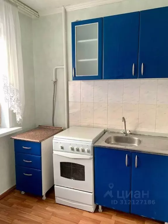 1-к кв. Самарская область, Тольятти ул. Ушакова, 49 (30.0 м) - Фото 0