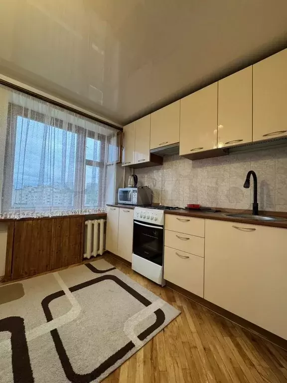 1-к. квартира, 40 м, 8/10 эт. - Фото 0