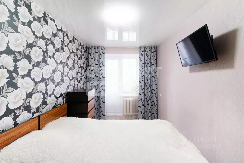 3-к кв. Омская область, Омск просп. Королева, 16 (60.8 м) - Фото 2