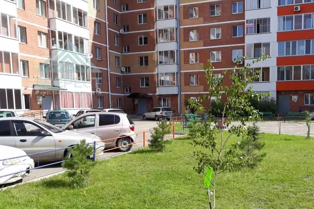 2-к кв. Хакасия, Абакан ул. Маршала Жукова, 89 (69.0 м) - Фото 1
