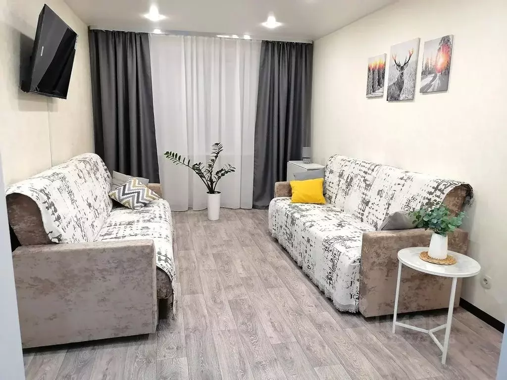 2-к кв. Пермский край, Губаха ул. Космонавтов, 11 (45.0 м) - Фото 1