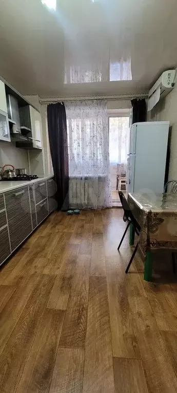 2-к. квартира, 60 м, 1/9 эт. - Фото 1