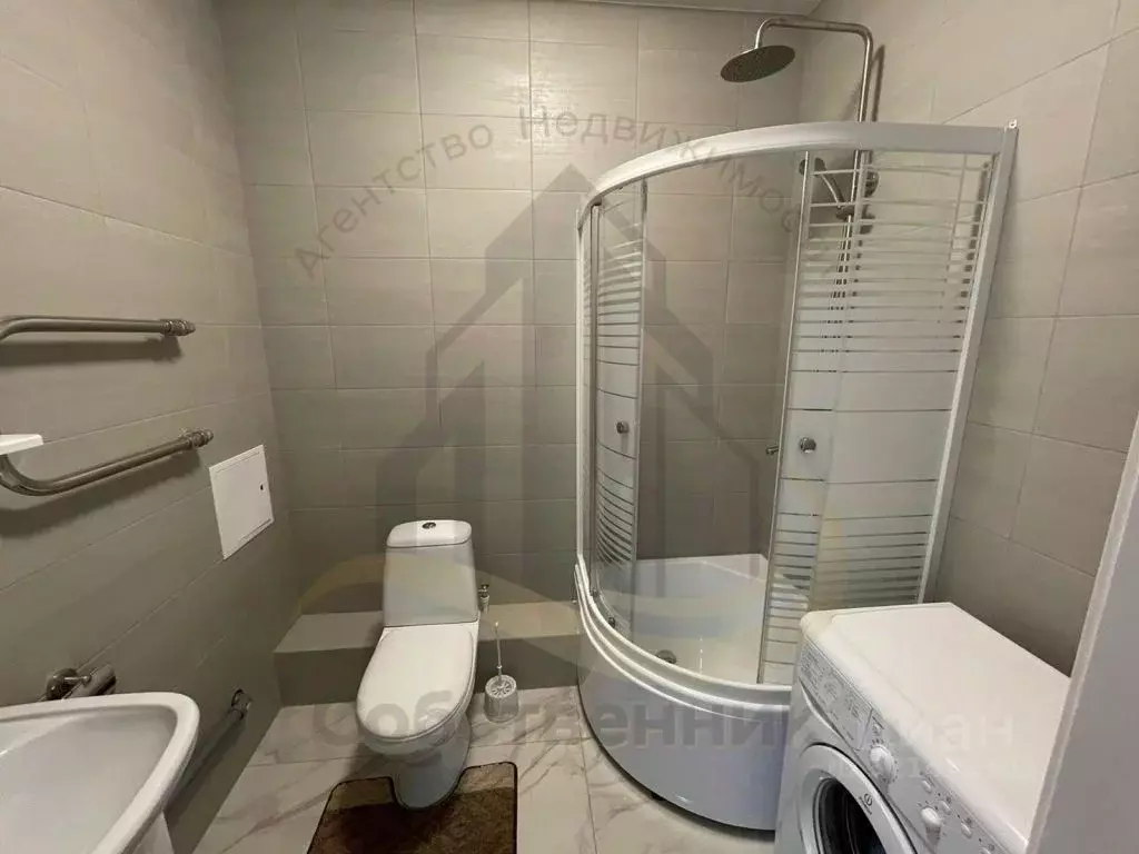 1-к кв. Белгородская область, Старый Оскол Степной мкр, 6 (42.0 м) - Фото 2