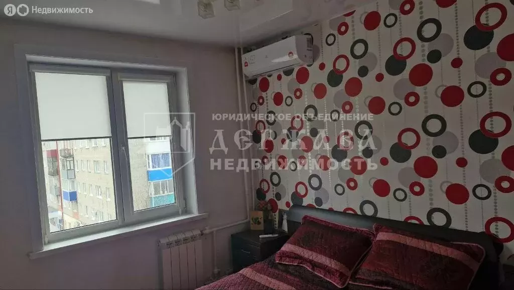 3-комнатная квартира: Междуреченск, проспект Строителей, 69 (64.8 м) - Фото 1