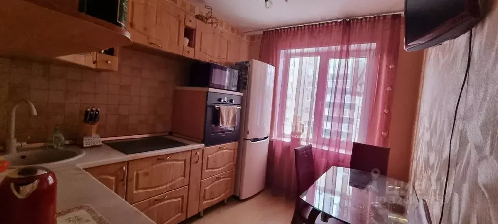 3-к кв. Волгоградская область, Волгоград ул. Розы Люксембург, 9 (67.0 ... - Фото 2