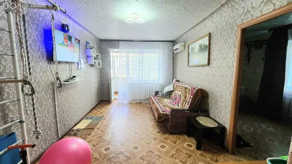 3-комнатная квартира: Воронеж, улица Героев Сибиряков, 105 (51 м) - Фото 1