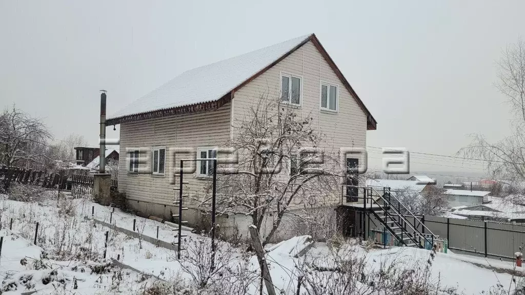 Дом в Красноярский край, Красноярск Верхняя ул., 53Д/13 (162 м) - Фото 1