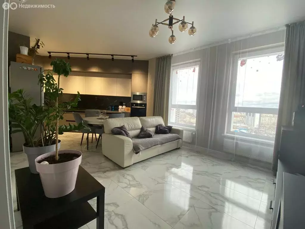 3-комнатная квартира: Челябинск, улица Елькина, 91 (68 м) - Фото 1