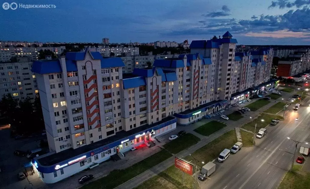 2-комнатная квартира: Чебоксары, проспект Максима Горького, 33 (76 м) - Фото 0