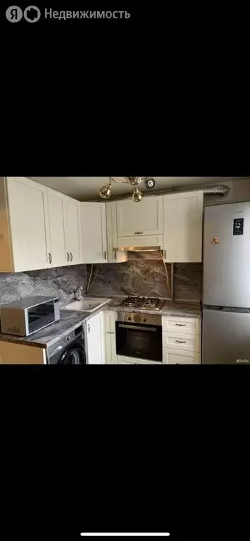 2-комнатная квартира: Брянск, Бежицкий район, улица Бузинова, 2 (46 м) - Фото 1