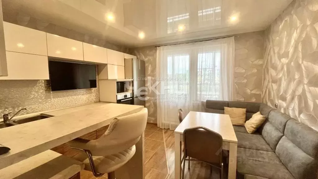 2-к кв. Нижегородская область, Нижний Новгород ул. академика Сахарова, ... - Фото 1